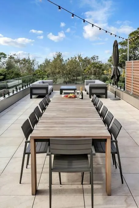 Beachfront Escape - 6 Bedroom, Pool & Beach Access Merimbula Holiday home