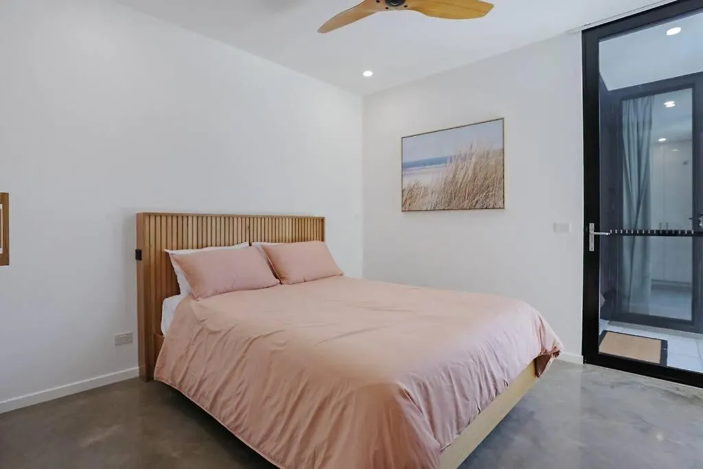Beachfront Escape - 6 Bedroom, Pool & Beach Access Merimbula Australia